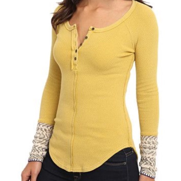 ⚡️SOLD⚡️ Free People Alpine Cuff Henley Thermal - Picture 2 of 8